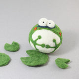 Frog Needle Felting Kit