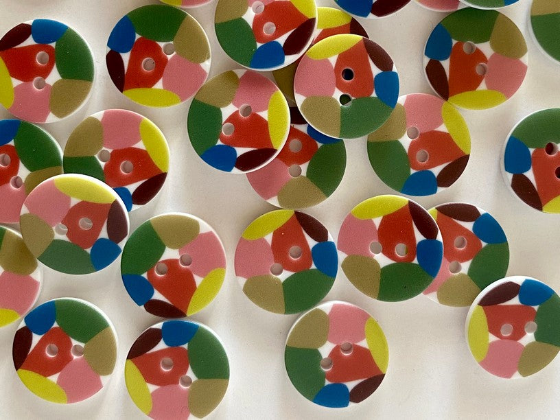 Multicolor buttons