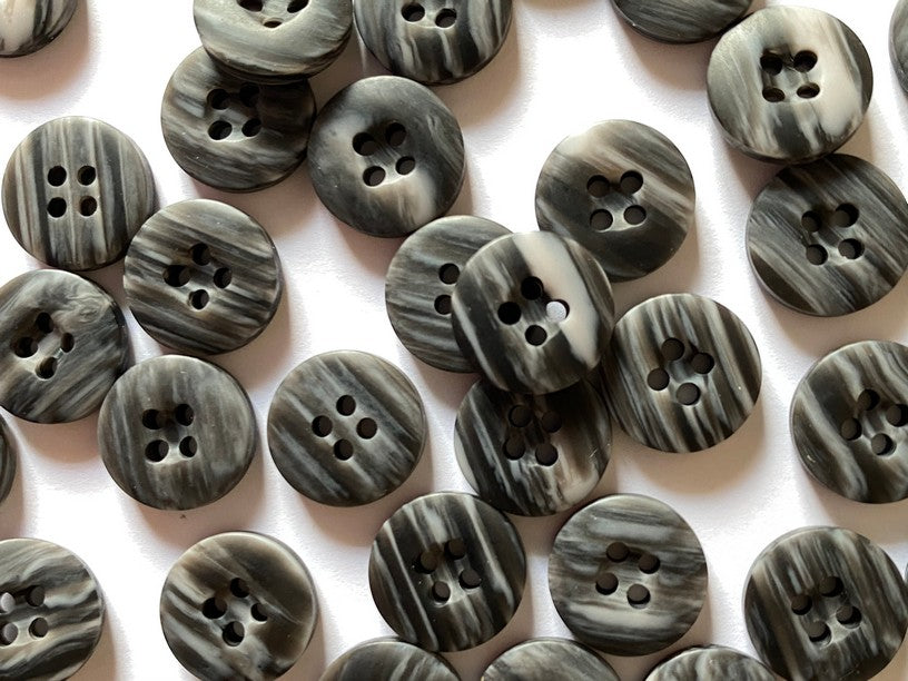 Streaky Resin Button- 12 mm