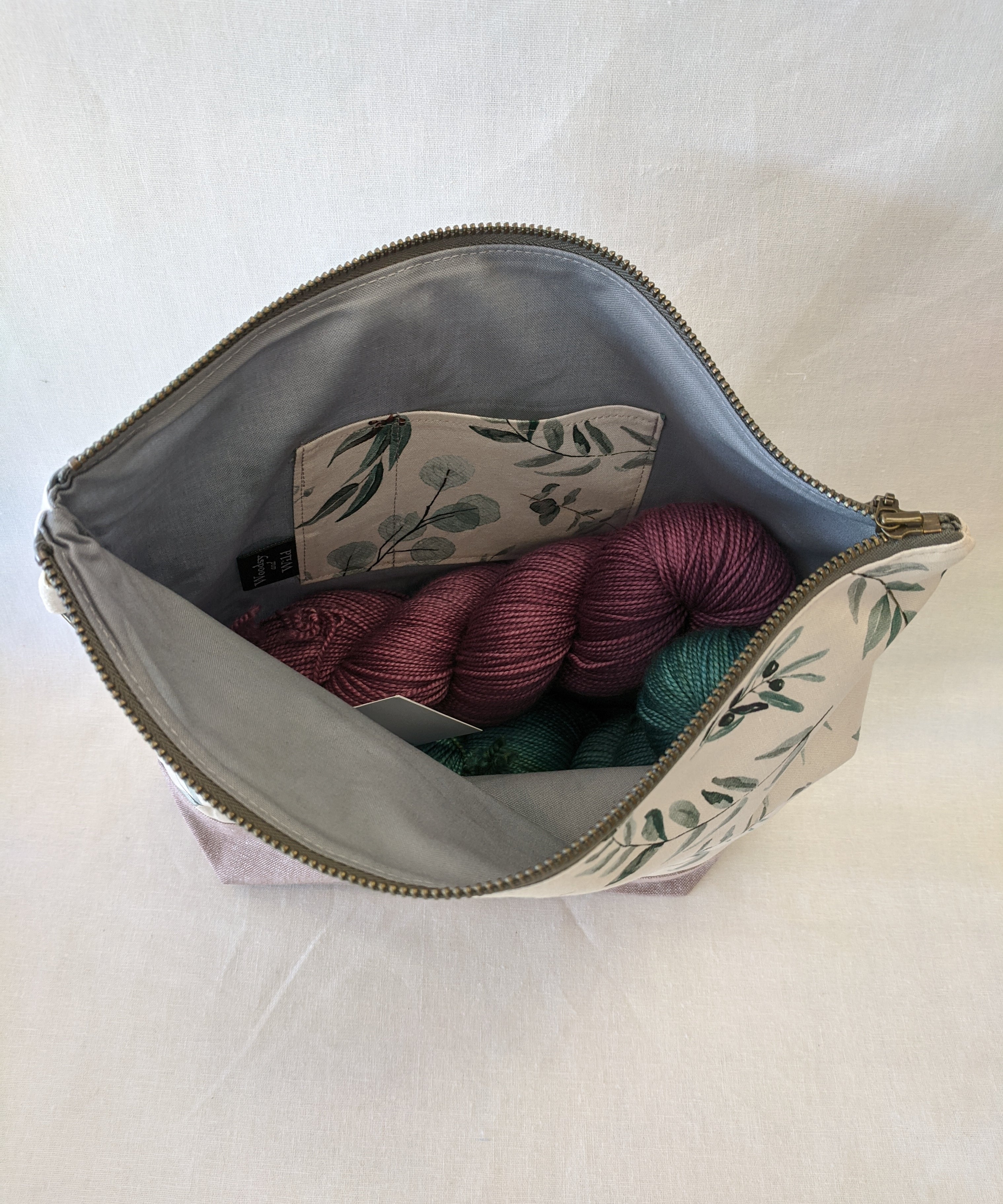 Contrast Bottom Bag