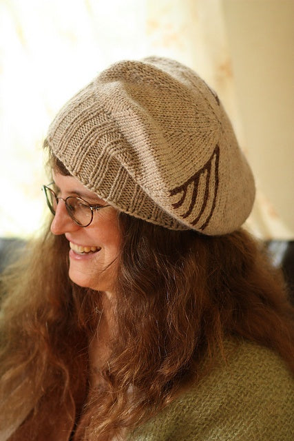 Scored Hat Pattern