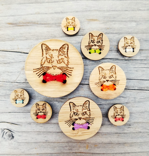 Bamboo Cat Stitchable Buttons 5/8