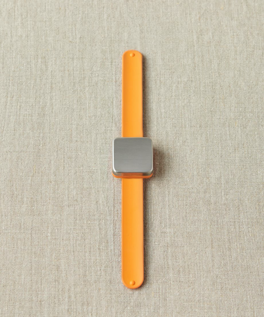 Maker's Keep Magnetic Slap Bracelet